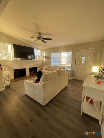 611 Sarah Street, Edna, TX 77957