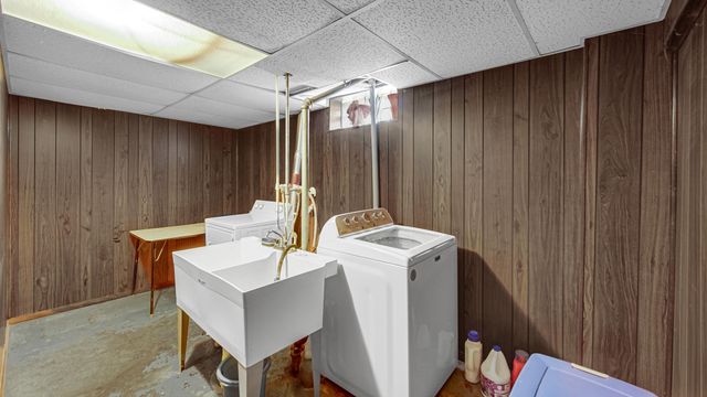 243 Taft Place, Gary, IN 46404