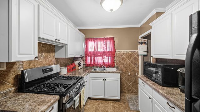 243 Taft Place, Gary, IN 46404