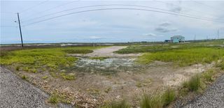 320 E Eleventh St, Rockport, TX 78382