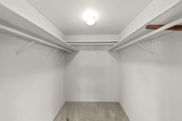 2165 Crestbrook Road, Medford, OR 97504