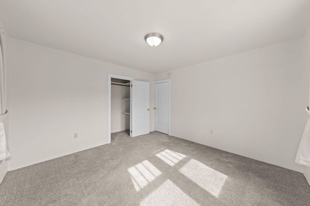 2165 Crestbrook Road, Medford, OR 97504