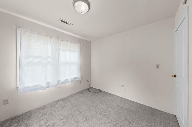 2165 Crestbrook Road, Medford, OR 97504