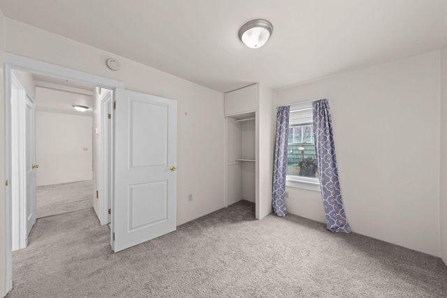 2165 Crestbrook Road, Medford, OR 97504