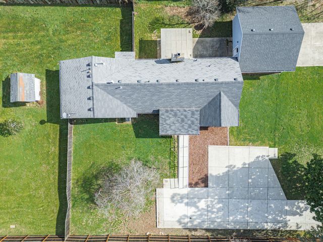 2165 Crestbrook Road, Medford, OR 97504