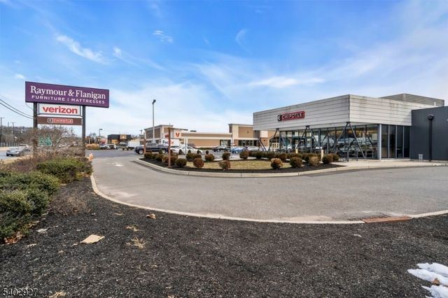 401 US Highway22 D, North Plainfield Boro, NJ 07060