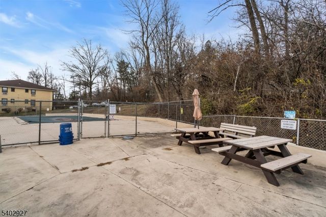 401 US Highway22 D, North Plainfield Boro, NJ 07060