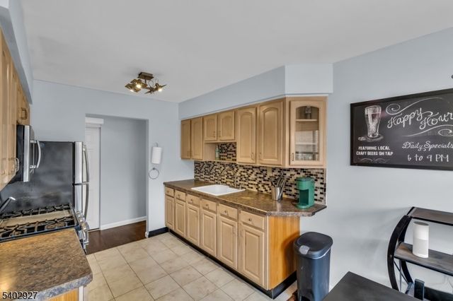 401 US Highway22 D, North Plainfield Boro, NJ 07060