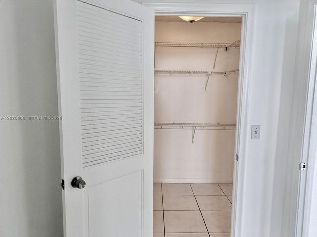 9801 Collins Ave 11M, Bal Harbour, FL 33154