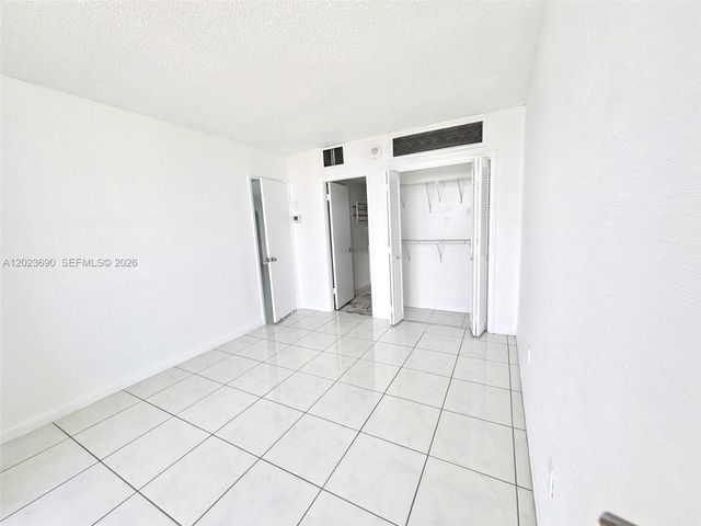 9801 Collins Ave 11M, Bal Harbour, FL 33154