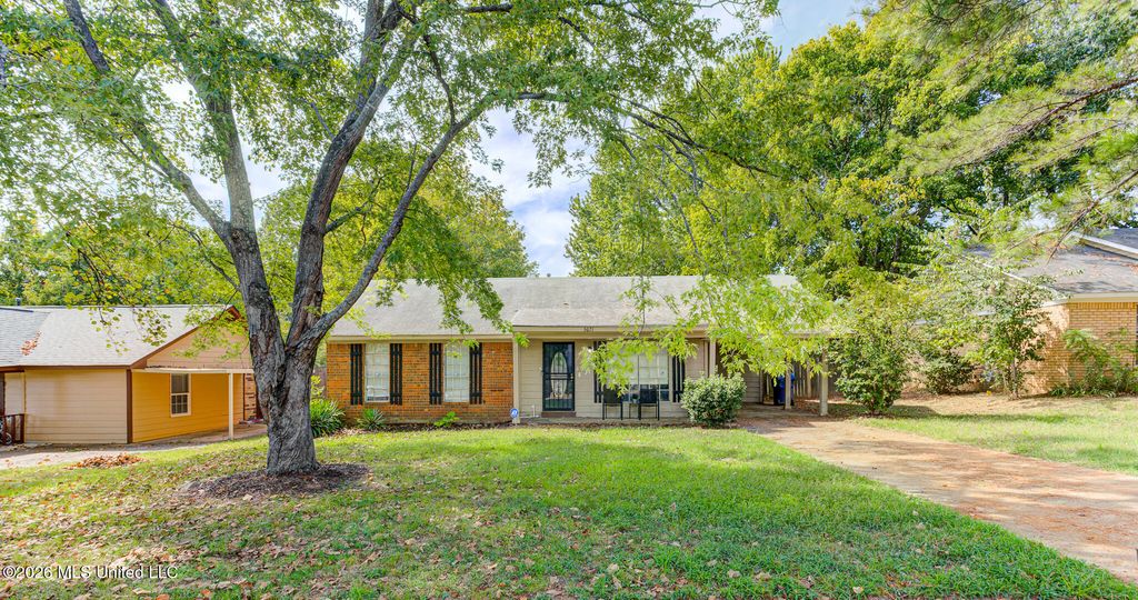 5671 Winterwood Drive, Horn Lake, MS 38637 — exterior