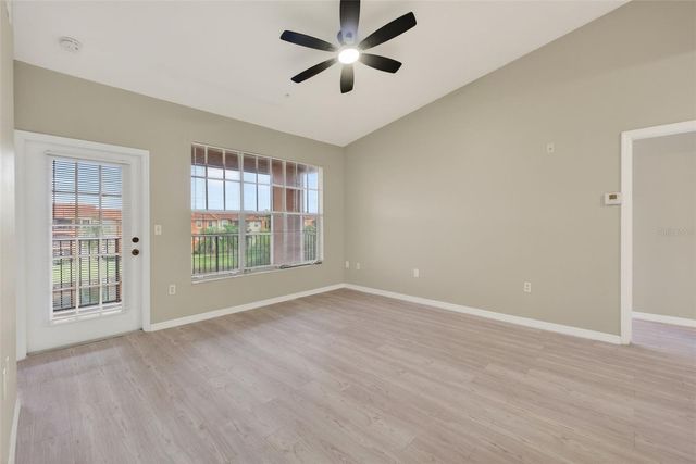 5572 METROWEST BOULEVARD 304, Orlando, FL 32811