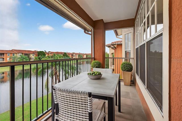 5572 METROWEST BOULEVARD 304, Orlando, FL 32811