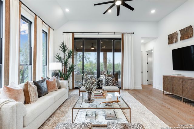309 Barton, Boerne, TX 78006