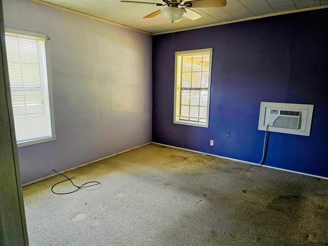 200 Rogers, Henderson, TX 75654
