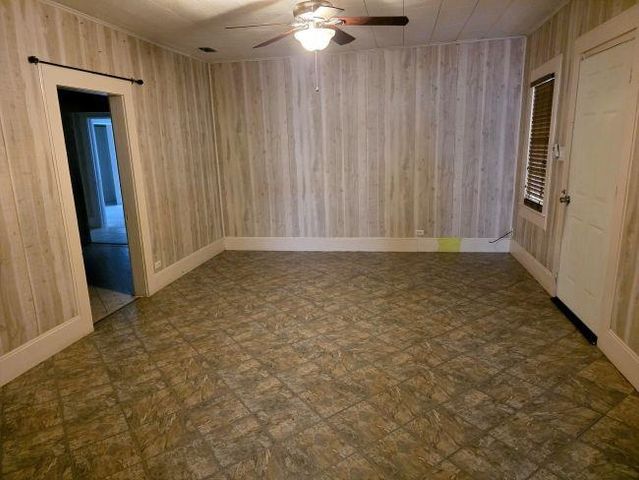 200 Rogers, Henderson, TX 75654