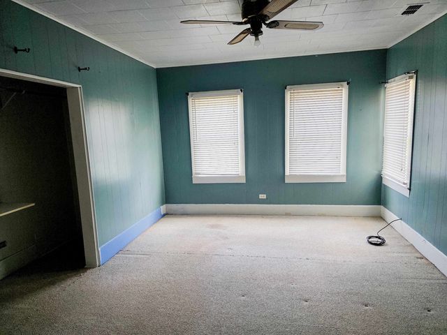 200 Rogers, Henderson, TX 75654