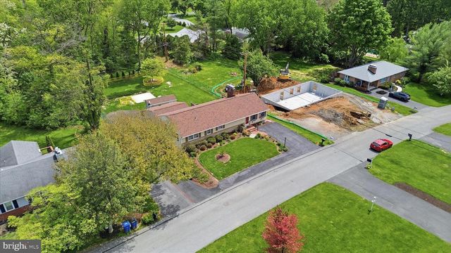 13315 APPLE HILL DR, Hagerstown, MD 21742