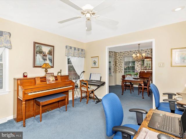 13315 APPLE HILL DR, Hagerstown, MD 21742