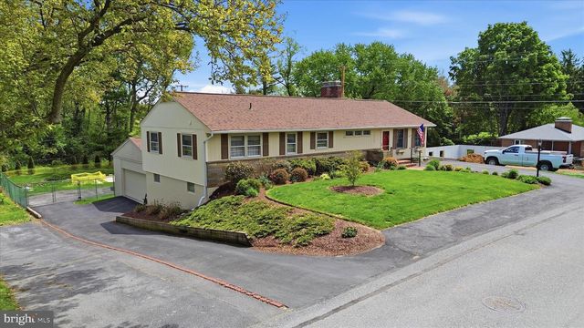 13315 APPLE HILL DR, Hagerstown, MD 21742