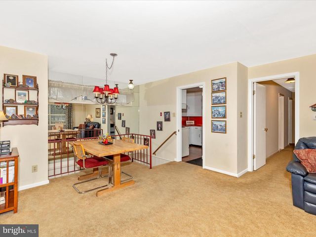 13315 APPLE HILL DR, Hagerstown, MD 21742