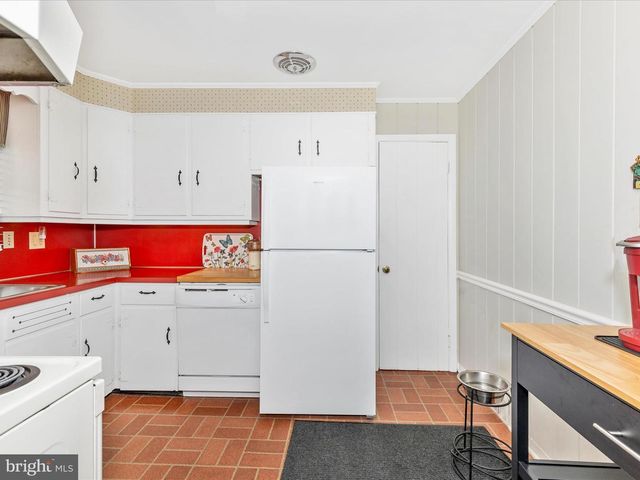 13315 APPLE HILL DR, Hagerstown, MD 21742