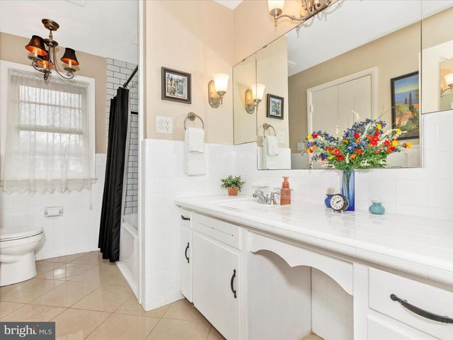 13315 APPLE HILL DR, Hagerstown, MD 21742