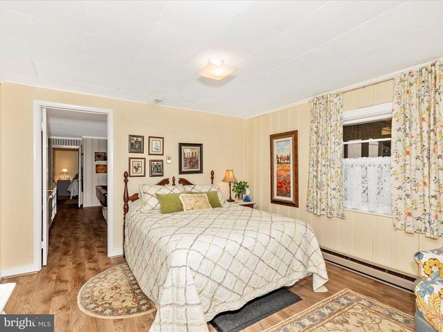 13315 APPLE HILL DR, Hagerstown, MD 21742