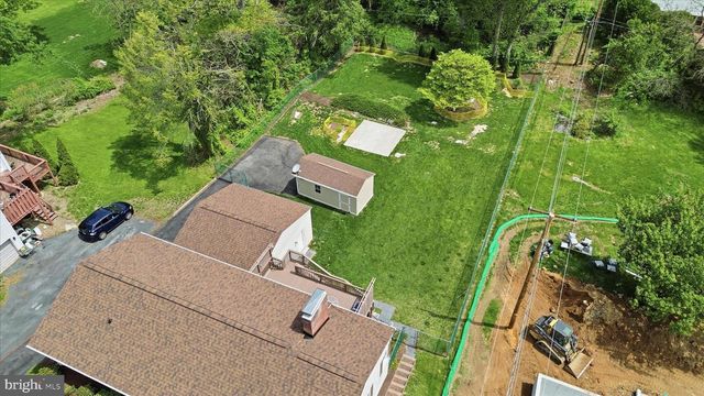 13315 APPLE HILL DR, Hagerstown, MD 21742
