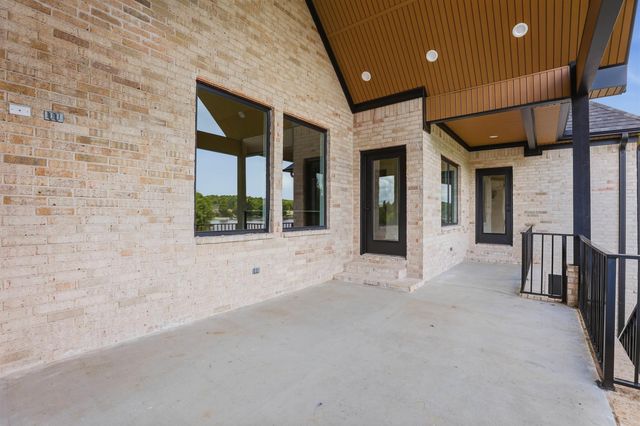 7612 S Shoreline Blvd, Benton, AR 72019