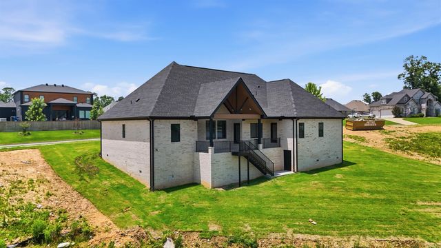 7612 S Shoreline Blvd, Benton, AR 72019