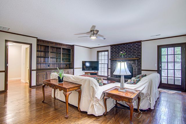 2764 Powhatan Drive, Sumter, SC 29150