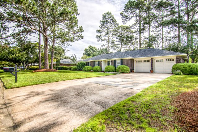 2764 Powhatan Drive, Sumter, SC 29150