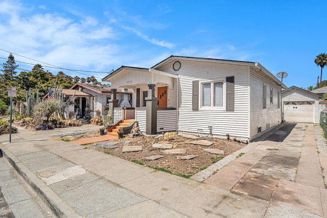 513 Arch Street, Martinez, CA 94553
