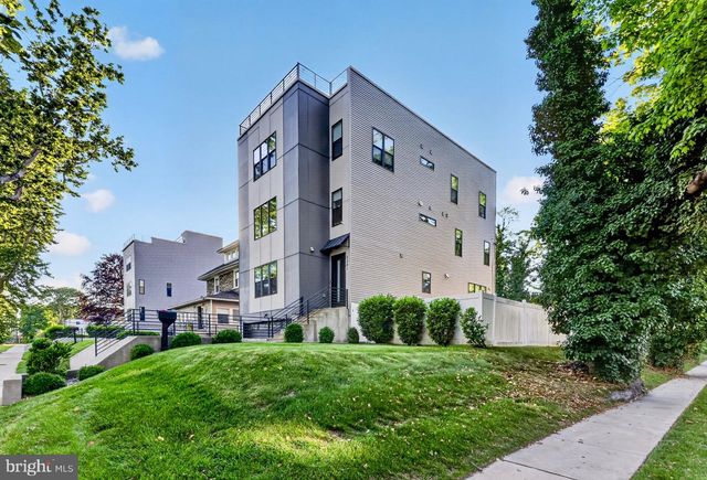 5301 GAINOR RD, Philadelphia, PA 19131