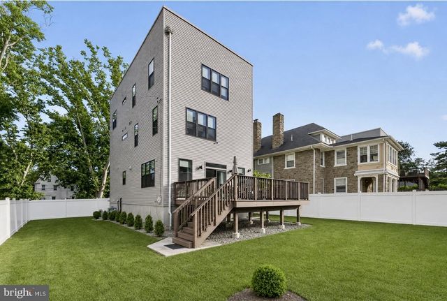 5301 GAINOR RD, Philadelphia, PA 19131