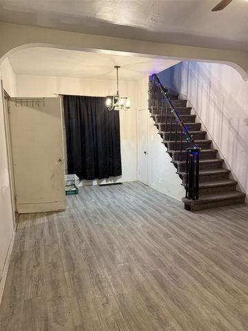 503 Orchard Avenue, Muskegon, MI 49442