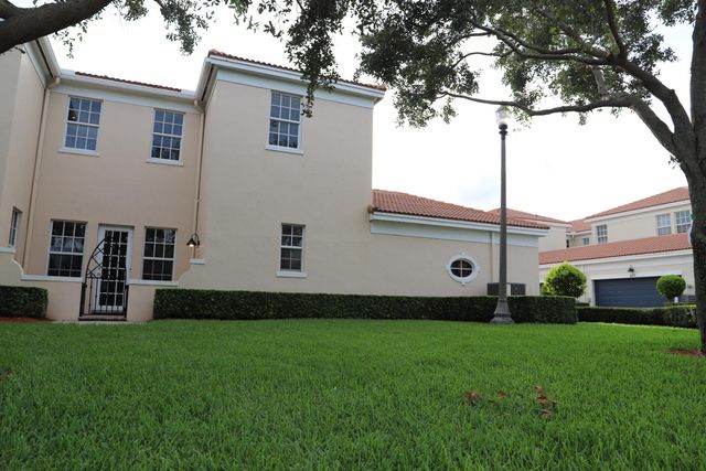 806 NW 82ND Place, Boca Raton, FL 33487