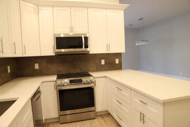 806 NW 82ND Place, Boca Raton, FL 33487