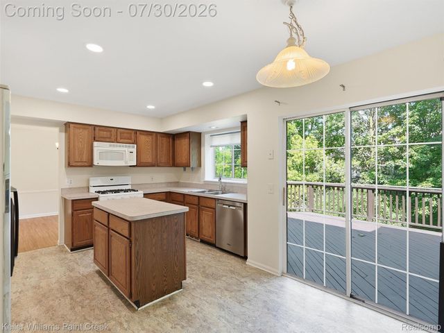 543 Arlington Drive, Rochester Hills, MI 48307