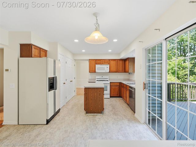 543 Arlington Drive, Rochester Hills, MI 48307