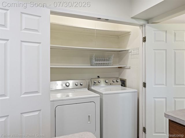 543 Arlington Drive, Rochester Hills, MI 48307