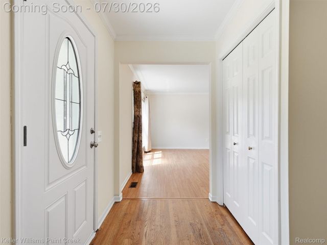 543 Arlington Drive, Rochester Hills, MI 48307