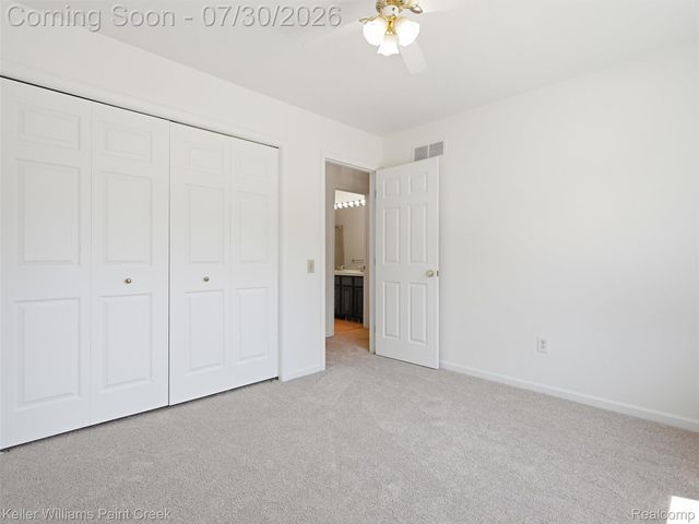 543 Arlington Drive, Rochester Hills, MI 48307