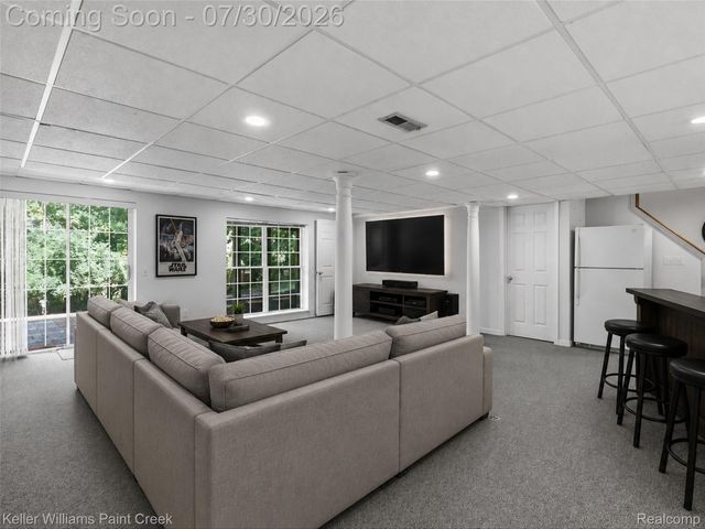 543 Arlington Drive, Rochester Hills, MI 48307