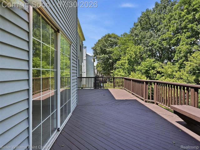 543 Arlington Drive, Rochester Hills, MI 48307