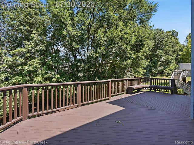 543 Arlington Drive, Rochester Hills, MI 48307