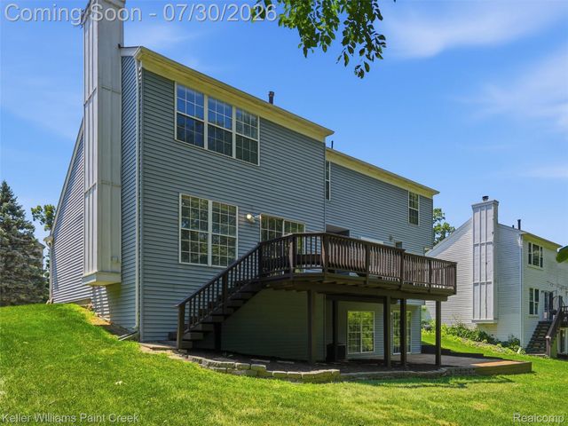 543 Arlington Drive, Rochester Hills, MI 48307