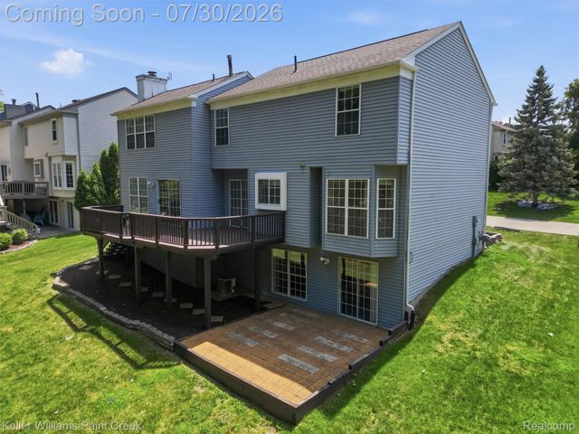 543 Arlington Drive, Rochester Hills, MI 48307