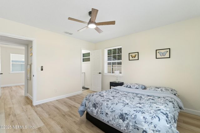2944 CORKWOOD Road W, Jacksonville, FL 32277